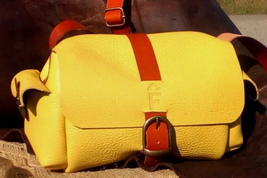 97€. Nic's sunny bag with side pockets